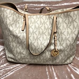 Michael Kors tote